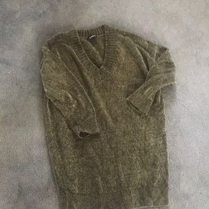 Never worn oversized green express sweater